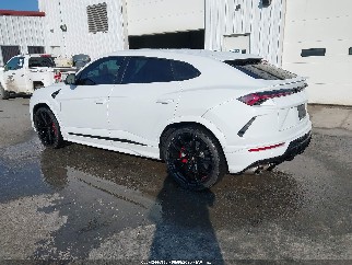 2022 Lamborghini Urus, VIN ZPBUA1ZL2NLA18676. Фото 3 з 6 з аукціону IAAI. Каталог авто зі США OpenDataCar.