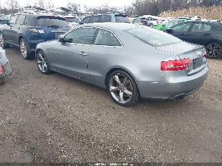 2010 Audi A5, VIN WAULFAFR5AA041126. Фото 3 з 6 з аукціону IAAI. Каталог авто зі США OpenDataCar.
