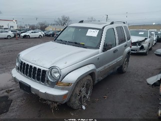 2005 Jeep Liberty, VIN 1J8GL58K05W595633. Фото 2 из 6 с аукциона IAAI. Каталог авто из США OpenDataCar.