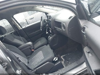 2013 Jeep Compass, VIN 1C4NJCEB3DD193869. Фото 5 з 6 з аукціону IAAI. Каталог авто зі США OpenDataCar.