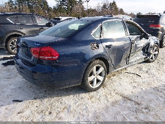 2014 Volkswagen Passat, VIN 1VWBT7A33EC030615. Zdjęcie 4 z 6 z aukcji IAAI. Katalog aut z USA OpenDataCar.