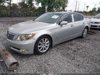 2007 Lexus LS 460, VIN JTHGL46F575014156. Фото 2 из 6 с аукциона IAAI. Каталог авто из США OpenDataCar.