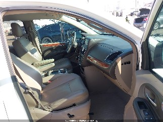 2012 Chrysler Town & Country, VIN 2C4RC1BG3CR234352. Zdjęcie 5 z 6 z aukcji IAAI. Katalog aut z USA OpenDataCar.