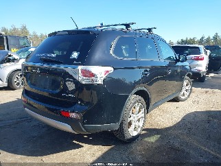2015 Mitsubishi Outlander, VIN JA4AZ3A31FZ007462. Фото 4 з 6 з аукціону IAAI. Каталог авто зі США OpenDataCar.