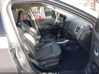 2018 Jeep Compass, VIN 3C4NJDBB5JT185613. Фото 5 з 6 з аукціону IAAI. Каталог авто зі США OpenDataCar.