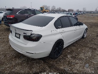 2014 Bmw 3 Series, VIN WBA3C1C59EK110877. Фото 4 з 6 з аукціону IAAI. Каталог авто зі США OpenDataCar.