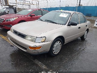 1994 Toyota Corolla, VIN 1NXAE04B1RZ204759. Фото 2 з 6 з аукціону IAAI. Каталог авто зі США OpenDataCar.