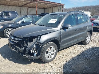 2016 Volkswagen Tiguan, VIN WVGAV7AX2GW612553. Фото 2 з 6 з аукціону IAAI. Каталог авто зі США OpenDataCar.