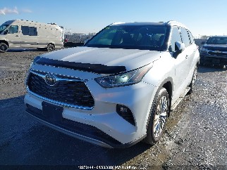 2024 Toyota Highlander, VIN 5TDKDRBH5RS571241. Фото 2 з 6 з аукціону IAAI. Каталог авто зі США OpenDataCar.