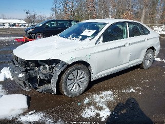 2019 Volkswagen Jetta, VIN 3VWC57BU7KM080157. Фото 2 з 6 з аукціону IAAI. Каталог авто зі США OpenDataCar.
