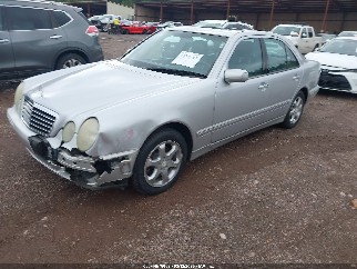 2002 Mercedes-benz E-Class, VIN WDBJF65J62B409522. Фото 2 з 6 з аукціону IAAI. Каталог авто зі США OpenDataCar.