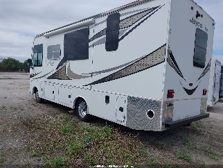 2017 Ford F53, VIN 1F64F5DY2H0A14980. Фото 3 из 6 с аукциона IAAI. Каталог авто из США OpenDataCar.