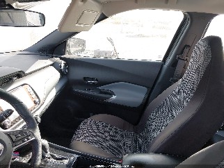 2023 Nissan Kicks, VIN 3N1CP5DV8PL497407. Фото 5 из 6 с аукциона IAAI. Каталог авто из США OpenDataCar.