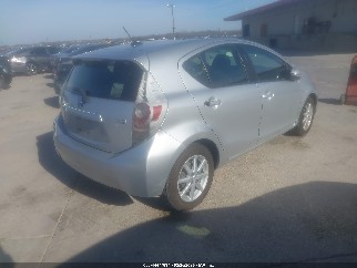 2013 Toyota Prius C, VIN JTDKDTB35D1549179. Фото 4 з 6 з аукціону IAAI. Каталог авто зі США OpenDataCar.