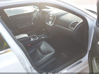 2011 Chrysler 300, VIN 2C3CA5CG8BH525326. Фото 5 з 6 з аукціону IAAI. Каталог авто зі США OpenDataCar.