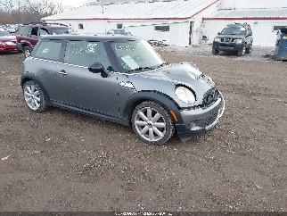 2010 Mini Cooper, VIN WMWMF7C55ATZ69936. Фото 1 з 6 з аукціону IAAI. Каталог авто зі США OpenDataCar.