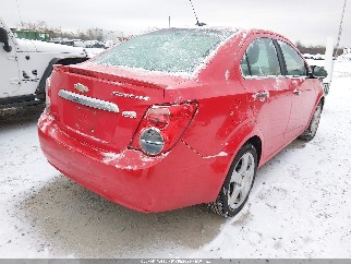 2015 Chevrolet Sonic, VIN 1G1JE5SB5F4191524. Фото 4 з 6 з аукціону IAAI. Каталог авто зі США OpenDataCar.