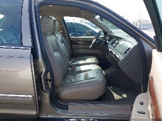 2004 Mercury Grand Marquis, VIN 2MEFM74W94X623578. Фото 5 з 6 з аукціону IAAI. Каталог авто зі США OpenDataCar.