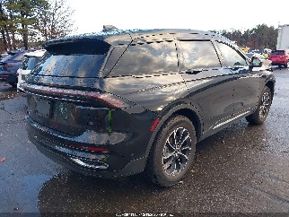 2024 Lincoln Nautilus, VIN 5LMPJ8JA1RJ785419. Фото 4 з 6 з аукціону IAAI. Каталог авто зі США OpenDataCar.