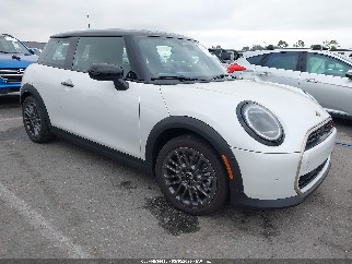 2026 Mini Hardtop, VIN WMW23GD08T2Y04541. Фото 1 з 6 з аукціону IAAI. Каталог авто зі США OpenDataCar.