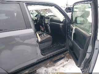 2021 Toyota 4Runner, VIN JTEMU5JR9M5943685. Фото 5 з 6 з аукціону IAAI. Каталог авто зі США OpenDataCar.