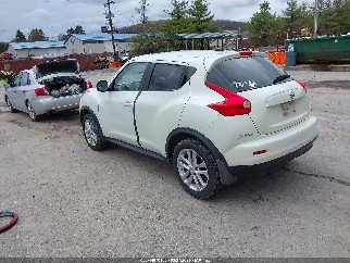 2011 Nissan Juke, VIN JN8AF5MV4BT017492. Photo 3 of 6 from IAAI auction. OpenDataCar US salvage catalog.