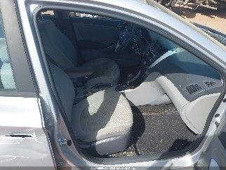 2017 Hyundai Accent, VIN KMHCT4AE1HU248389. Фото 5 з 6 з аукціону IAAI. Каталог авто зі США OpenDataCar.