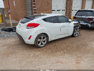 2013 Hyundai Veloster, VIN KMHTC6AD8DU134712. Фото 4 з 6 з аукціону IAAI. Каталог авто зі США OpenDataCar.