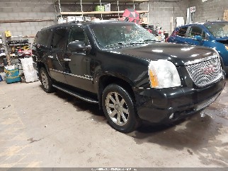 2013 Gmc Yukon XL, VIN 1GKS2MEFXDR252707. Zdjęcie 1 z 6 z aukcji IAAI. Katalog aut z USA OpenDataCar.