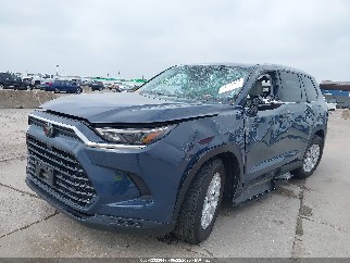 2024 Toyota Highlander, VIN 5TDAAAA58RS001795. Фото 2 з 6 з аукціону IAAI. Каталог авто зі США OpenDataCar.