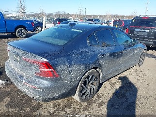 2019 Volvo S60, VIN 7JRA22TK3KG003722. Фото 4 з 6 з аукціону IAAI. Каталог авто зі США OpenDataCar.