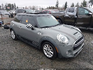 2015 Mini Hardtop, VIN WMWXP7C56F2A38954. Zdjęcie 1 z 6 z aukcji IAAI. Katalog aut z USA OpenDataCar.