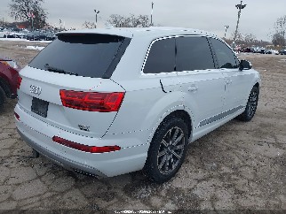 2017 Audi Q7, VIN WA1LAAF77HD014142. Фото 4 з 6 з аукціону IAAI. Каталог авто зі США OpenDataCar.