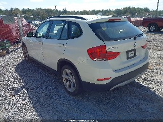 2015 Bmw X1, VIN WBAVM1C51FV317219. Фото 3 з 6 з аукціону IAAI. Каталог авто зі США OpenDataCar.