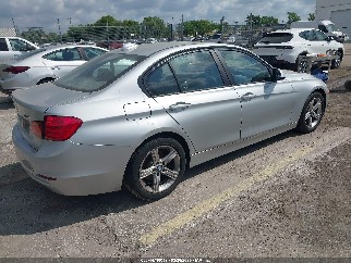 2013 Bmw 3 Series, VIN WBA3C3C56DF981495. Фото 4 з 6 з аукціону IAAI. Каталог авто зі США OpenDataCar.