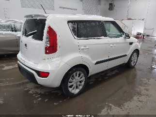 2012 Kia Soul, VIN KNDJT2A67C7404256. Фото 4 з 6 з аукціону IAAI. Каталог авто зі США OpenDataCar.