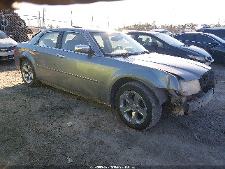 2007 Chrysler 300, VIN 2C3KA63H77H754064. Zdjęcie 1 z 6 z aukcji IAAI. Katalog aut z USA OpenDataCar.