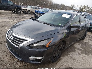 2013 Nissan Altima, VIN 1N4AL3APXDC172474. Фото 2 из 6 с аукциона IAAI. Каталог авто из США OpenDataCar.