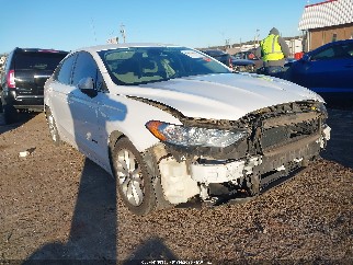 2019 Ford Fusion, VIN 3FA6P0LU3KR240575. Фото 1 з 6 з аукціону IAAI. Каталог авто зі США OpenDataCar.