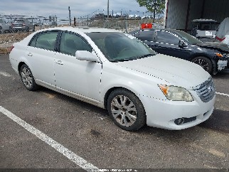 2008 Toyota Avalon, VIN 4T1BK36B68U308318. Фото 1 з 6 з аукціону IAAI. Каталог авто зі США OpenDataCar.