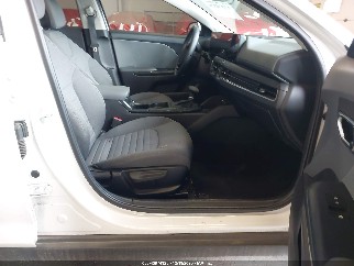 2025 Kia K4, VIN 3KPFU4DE6SE025457. Фото 5 з 6 з аукціону IAAI. Каталог авто зі США OpenDataCar.