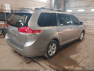 2011 Toyota Sienna, VIN 5TDKK3DC9BS041932. Фото 4 з 6 з аукціону IAAI. Каталог авто зі США OpenDataCar.