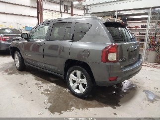 2017 Jeep Compass, VIN 1C4NJDBB3HD138113. Фото 3 з 6 з аукціону IAAI. Каталог авто зі США OpenDataCar.
