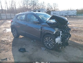 2024 Nissan Kicks, VIN 3N1CP5CV2RL471020. Фото 1 з 6 з аукціону IAAI. Каталог авто зі США OpenDataCar.