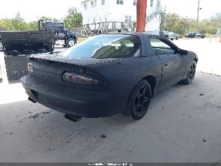 1997 Chevrolet Camaro, VIN 2G1FP22P0V2117393. Фото 4 з 6 з аукціону IAAI. Каталог авто зі США OpenDataCar.