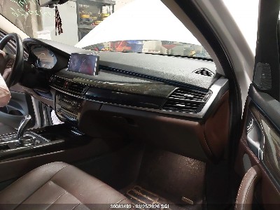 2018 Bmw X5, VIN 5UXKR0C53J0Y05657. Photo 5 of 6 from IAAI auction. OpenDataCar US salvage catalog.