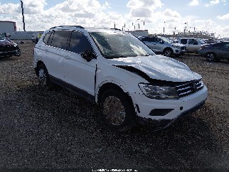 2018 Volkswagen Tiguan, VIN 3VV3B7AX2JM011917. Фото 1 з 6 з аукціону IAAI. Каталог авто зі США OpenDataCar.