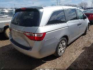 2013 Honda Odyssey, VIN 5FNRL5H21DB087562. Фото 4 з 6 з аукціону IAAI. Каталог авто зі США OpenDataCar.