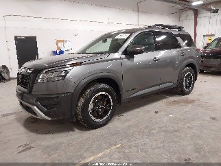 2024 Nissan Pathfinder, VIN 5N1DR3BD4RC267657. Фото 2 з 6 з аукціону IAAI. Каталог авто зі США OpenDataCar.
