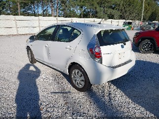 2013 Toyota Prius C, VIN JTDKDTB32D1546966. Фото 3 з 6 з аукціону IAAI. Каталог авто зі США OpenDataCar.